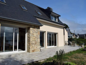 Grande maison à Trébeurden avec WIFI, vue mer, jardin et BBQ, 900m de la plage, 9 pers - FR-1-368-147
